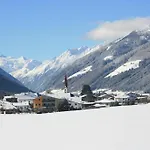 Haus Hubertus بيت ضيافة ميدرز