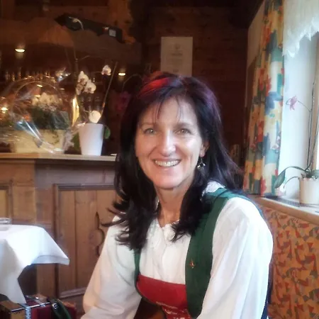 招待所 豪斯胡贝图斯酒店 米耶德斯