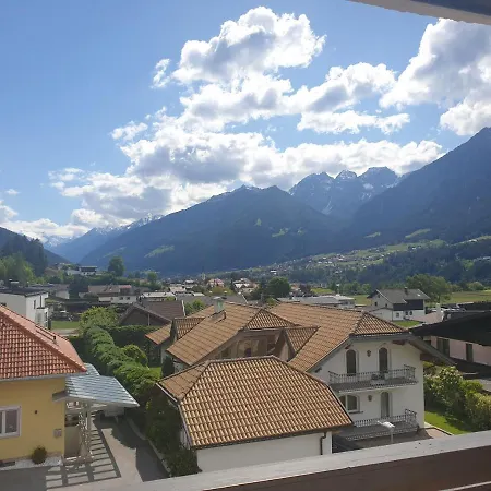 豪斯胡贝图斯酒店 米耶德斯